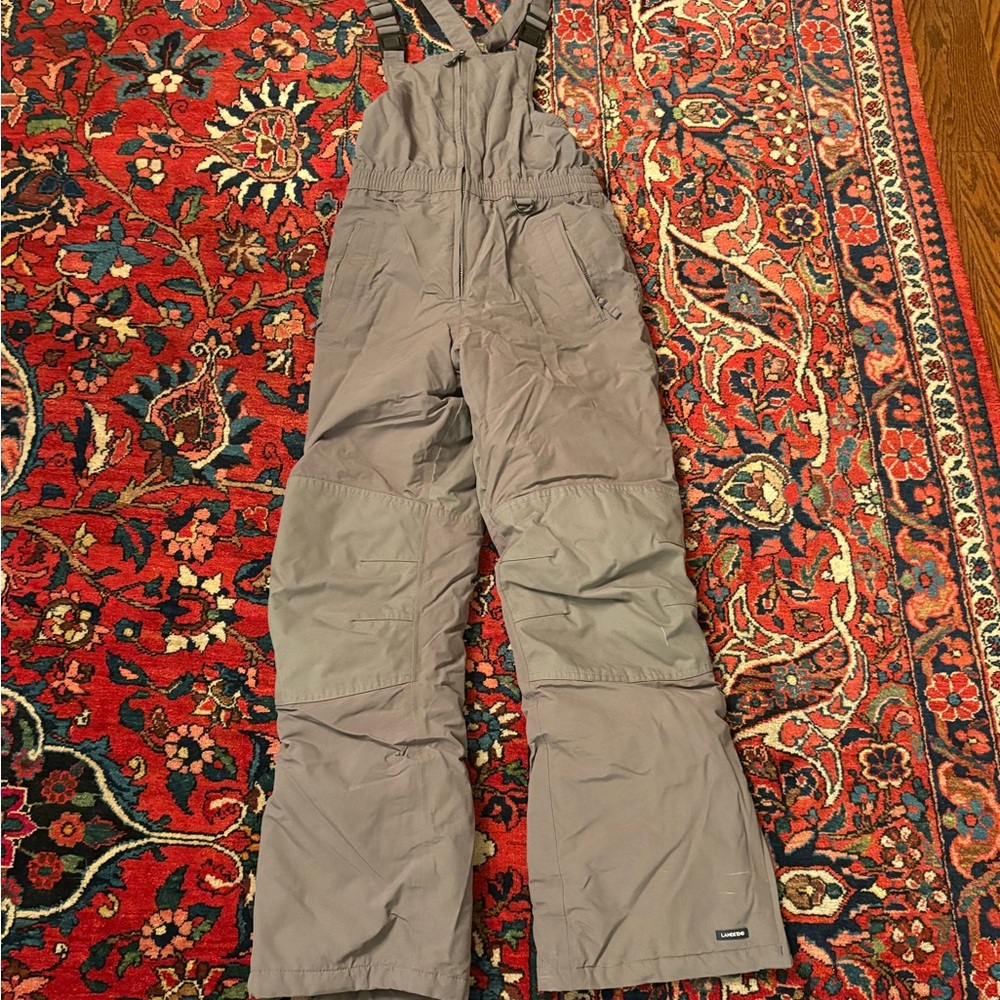 Gray Snow pants for the cold winter season ❄️❄️☃️